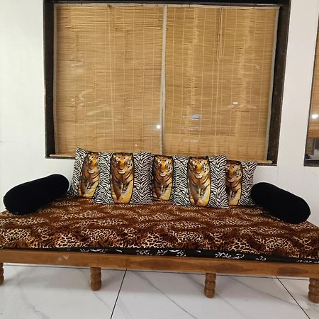 Leopard Farmhouse Mhow Exterior foto